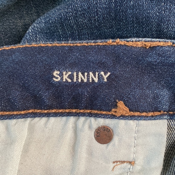 American Eagle Women’s Skinny Jeans with Stretch material size 12 regular - Picture 4 of 5